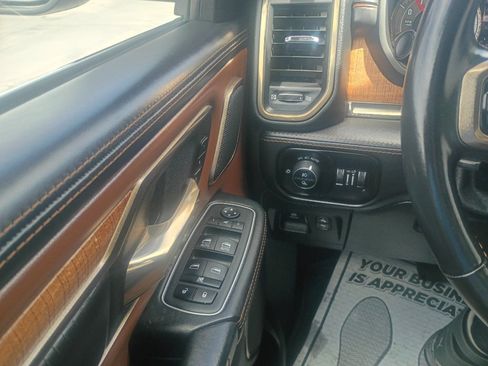 Used 2022 RAM 1500 Limited AWD/4WD image 13
