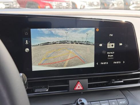 New 2026 Hyundai Elantra SEL FWD image 7