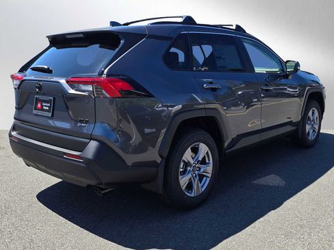 New 2025 Toyota RAV4 XLE image 3