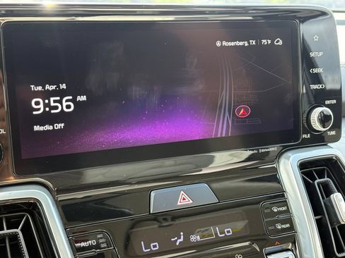 Certified 2023 Kia Sorento SX FWD image 24