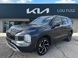 Used 2024 Mitsubishi Outlander SEL video 1