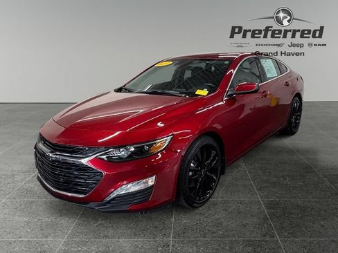 Used 2022 Chevrolet Malibu LT FWD image 11