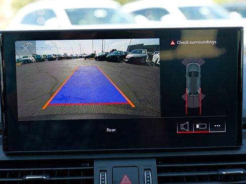 Certified 2022 Audi Q5 2.0T Premium w/ Convenience Package image 15