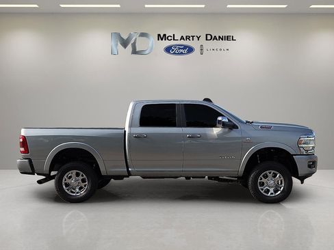 Used 2022 RAM 2500 Laramie w/ Body Color Bumper Group AWD/4WD image 6