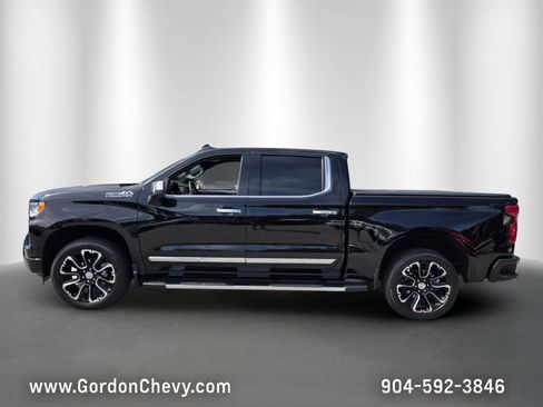 Certified 2024 Chevrolet Silverado 1500 High Country w/ High Country Premium Package AWD/4WD image 2