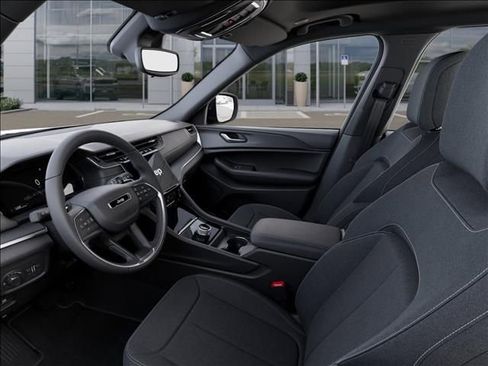 New 2025 Jeep Grand Cherokee L Laredo image 22