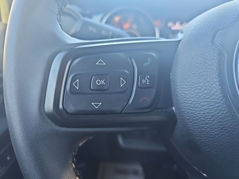 Used 2023 Jeep Wrangler Unlimited Sport image 18