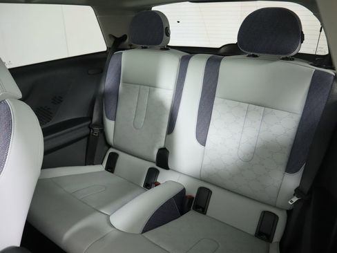 Certified 2025 MINI Cooper S image 21