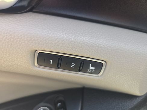 Used 2019 Honda Accord Touring image 15