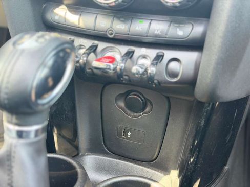 Used 2019 MINI Cooper 2-Door Hardtop FWD image 25