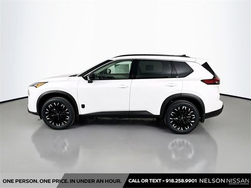 New 2026 Nissan Rogue SV image 8