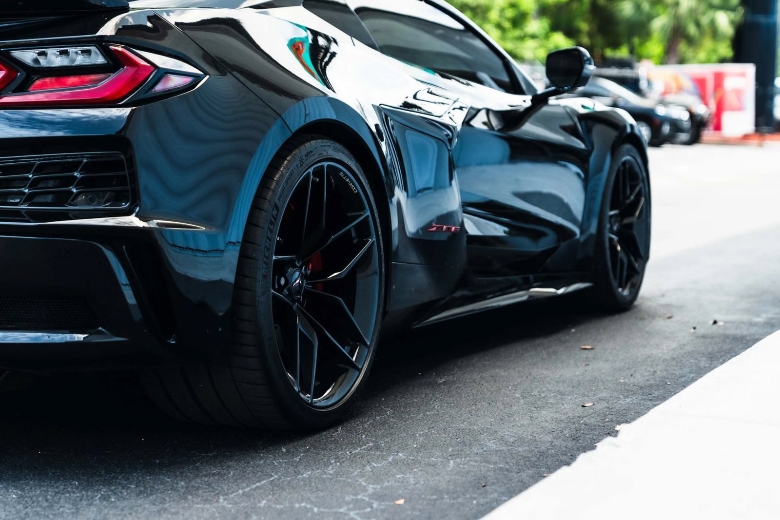 Used 2025 Chevrolet Corvette Z06 RWD image 10