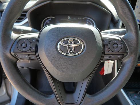Certified 2024 Toyota RAV4 LE AWD/4WD image 26