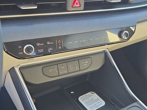 New 2026 Kia Carnival EX FWD image 26