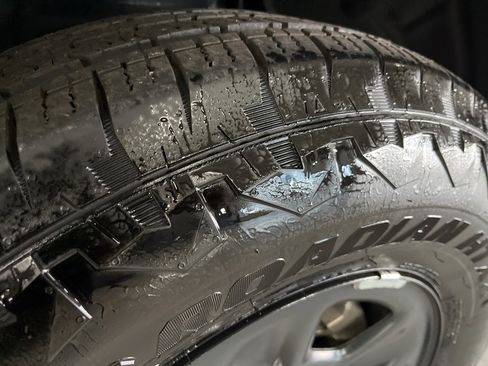 Used 2024 Jeep Wrangler Sport image 16