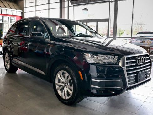 Used 2019 Audi Q7 2.0T Premium w/ Cold Weather Package image 3