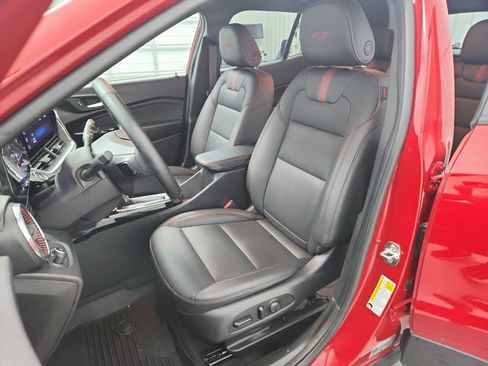 Used 2026 Chevrolet Trax RS FWD image 19