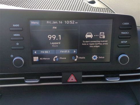 New 2026 Hyundai Elantra SE image 18