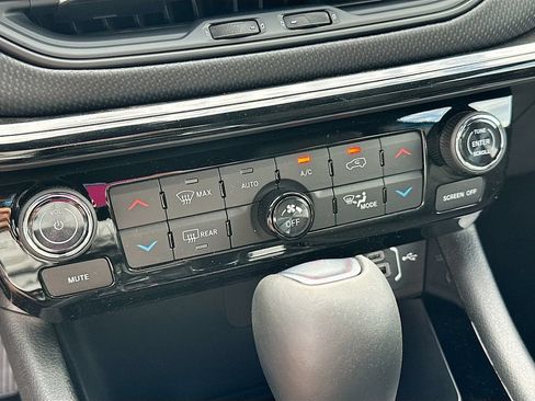 New 2026 Jeep Compass Limited AWD/4WD image 21