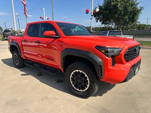 Used 2024 Toyota Tacoma TRD Off-Road AWD/4WD image 8