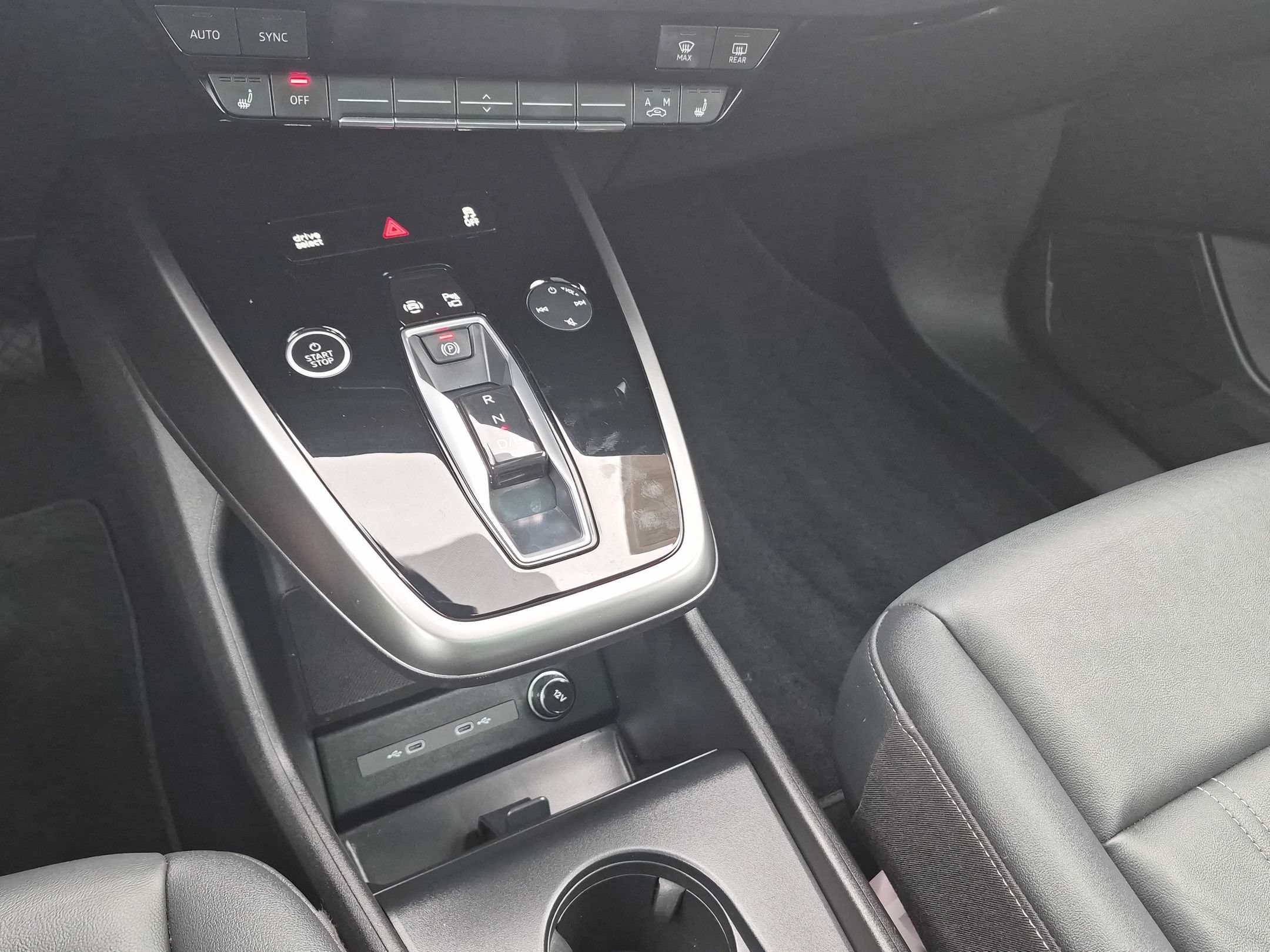 Used 2023 Audi Q4 e-tron Premium w/ Premium Plus RWD image 21