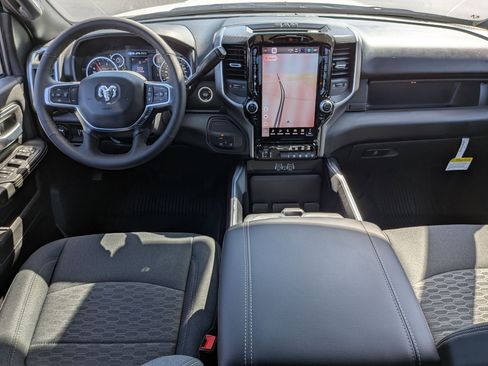 New 2026 RAM 2500 Big Horn AWD/4WD image 25