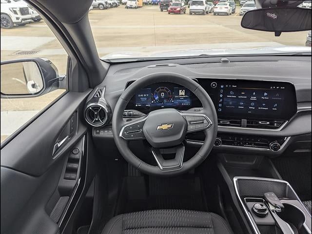 New 2027 Chevrolet Equinox LT w/ LPO, Floor Liner Package AWD/4WD image 3