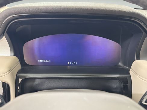 Used 2023 Lincoln Nautilus AWD image 15