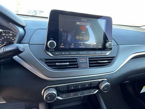 New 2025 Nissan Altima 2.5 SR image 25