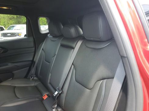 New 2025 Jeep Compass Limited w/ Sun & Sound Group image 13