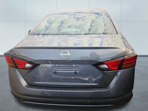Used 2024 Nissan Altima 2.5 S image 16
