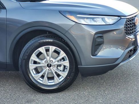 Used 2025 Ford Escape Active image 6