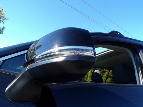 Used 2023 Toyota RAV4 XLE w/ Convenience Package image 3