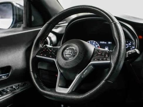 Used 2021 Nissan Kicks SR w/ SR Premium Package image 14