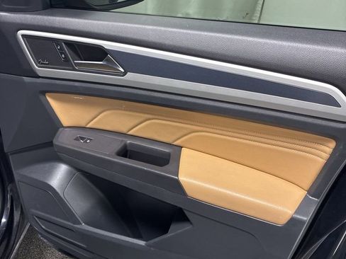 Used 2022 Volkswagen Atlas Cross Sport SEL Premium R-Line image 32