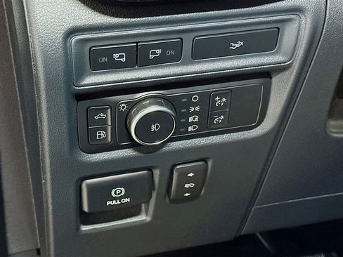 Certified 2022 Ford F150 XLT w/ Equipment Group 302A High image 10