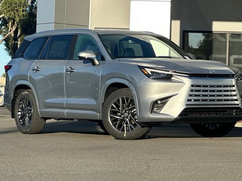 New 2026 Lexus TX 350 image 2