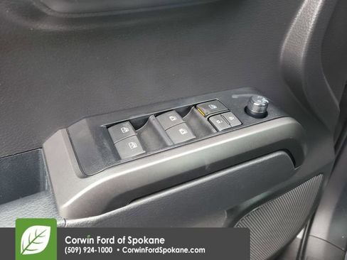 Used 2023 Toyota Tacoma TRD Sport w/ Black Out Package (TMS) image 19