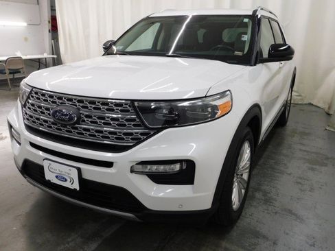 Used 2021 Ford Explorer Limited w/ Hybrid Equipment Group 310A image 9