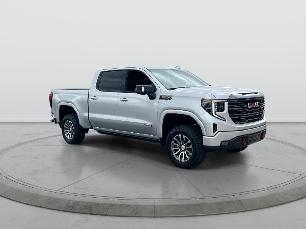 Used 2022 GMC Sierra 1500 AT4 w/ AT4 Premium Package AWD/4WD image 2