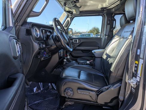 Used 2021 Jeep Gladiator Overland w/ Popular Equipment Package image 15