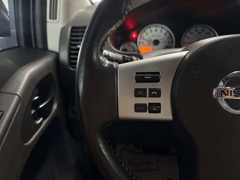 Used 2019 Nissan Frontier PRO-4X image 18