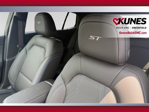New 2026 Buick Envista Sport Touring w/ Convenience I Package FWD image 17