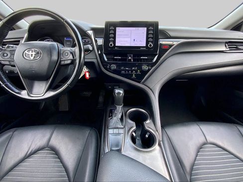Used 2024 Toyota Camry SE FWD image 15