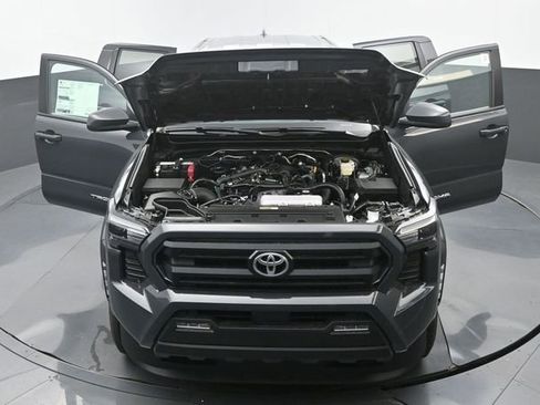 New 2026 Toyota Tacoma SR5 image 32