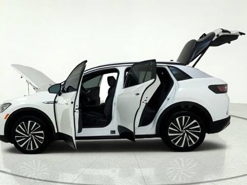 Used 2023 Volkswagen ID.4 Pro S Plus AWD/4WD image 12