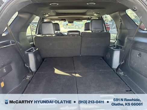 Used 2017 Ford Explorer XLT w/ Equipment Group 202A image 12