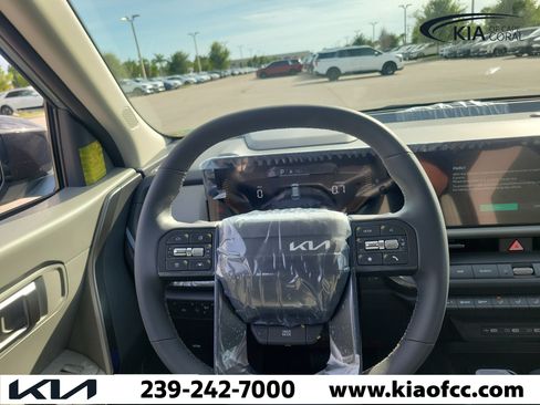 New 2027 Kia Seltos S FWD image 23
