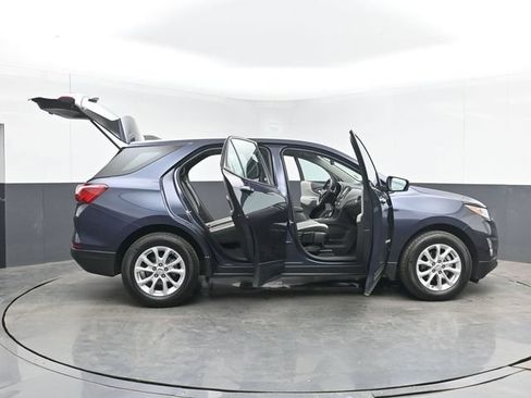 Used 2019 Chevrolet Equinox LS FWD image 48