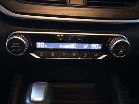 Used 2023 Nissan Altima 2.5 SL FWD image 23